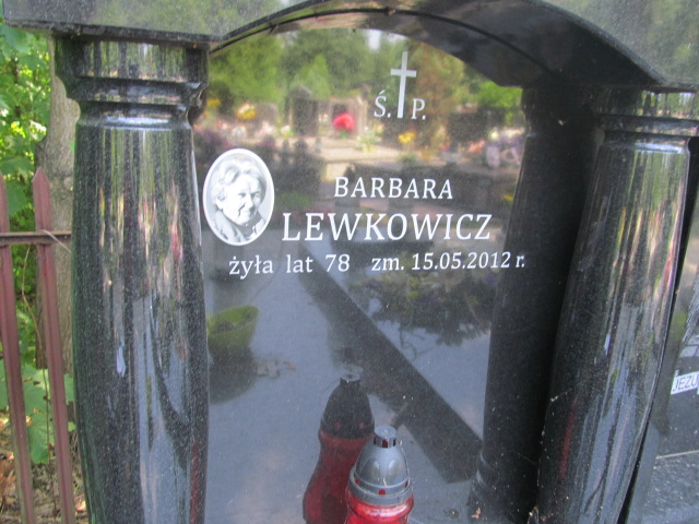 Barbara Lewkowicz Zalesie Górne - Grobonet - Wyszukiwarka osób pochowanych