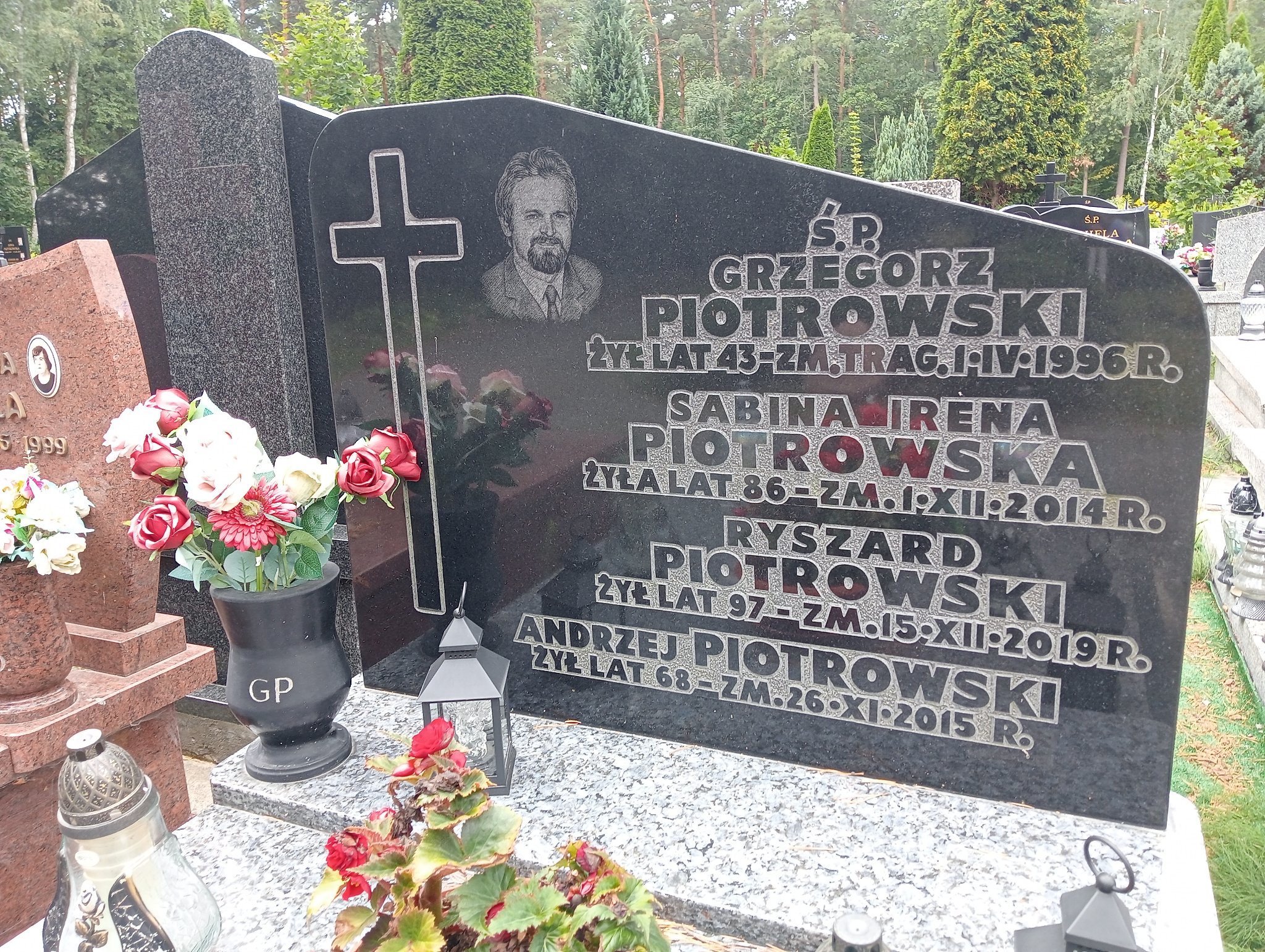 Grzegorz Piotrowski Zalesie Górne - Grobonet - Wyszukiwarka osób pochowanych