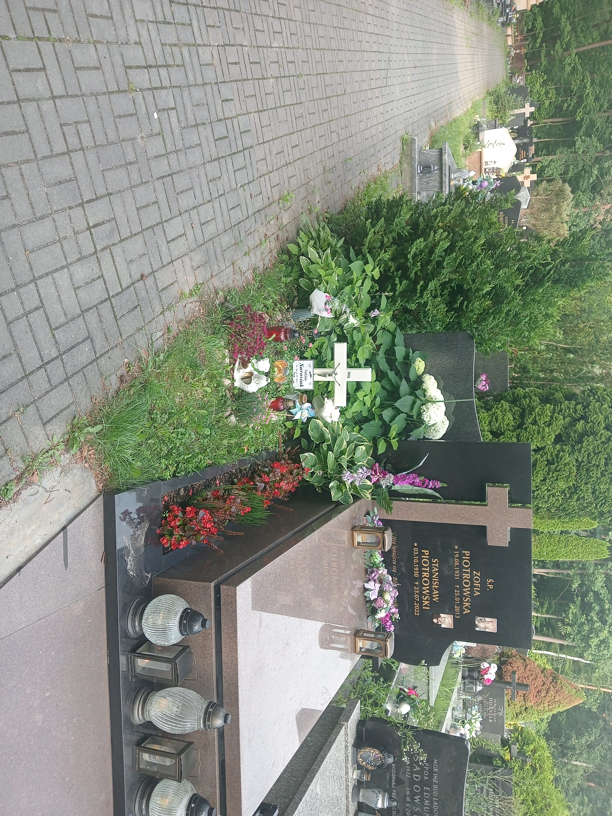 Grób Nadzieja Sarosiak